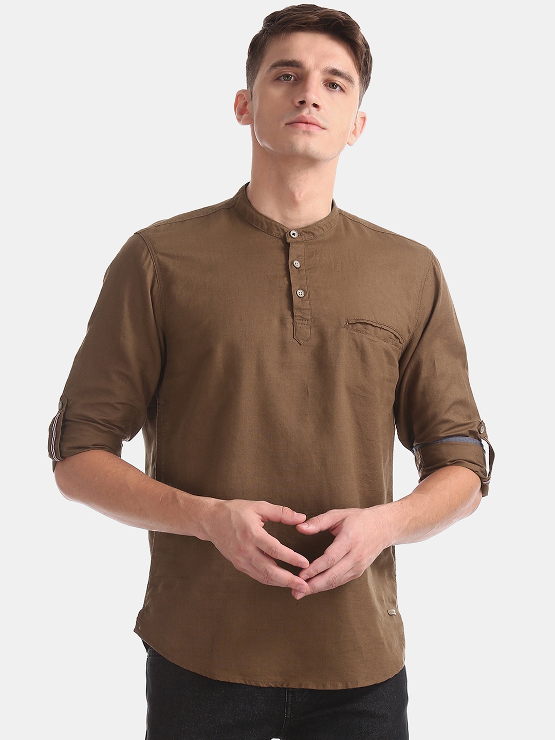 

Cherokee Men Brown Regular Fit Solid Casual Shirt