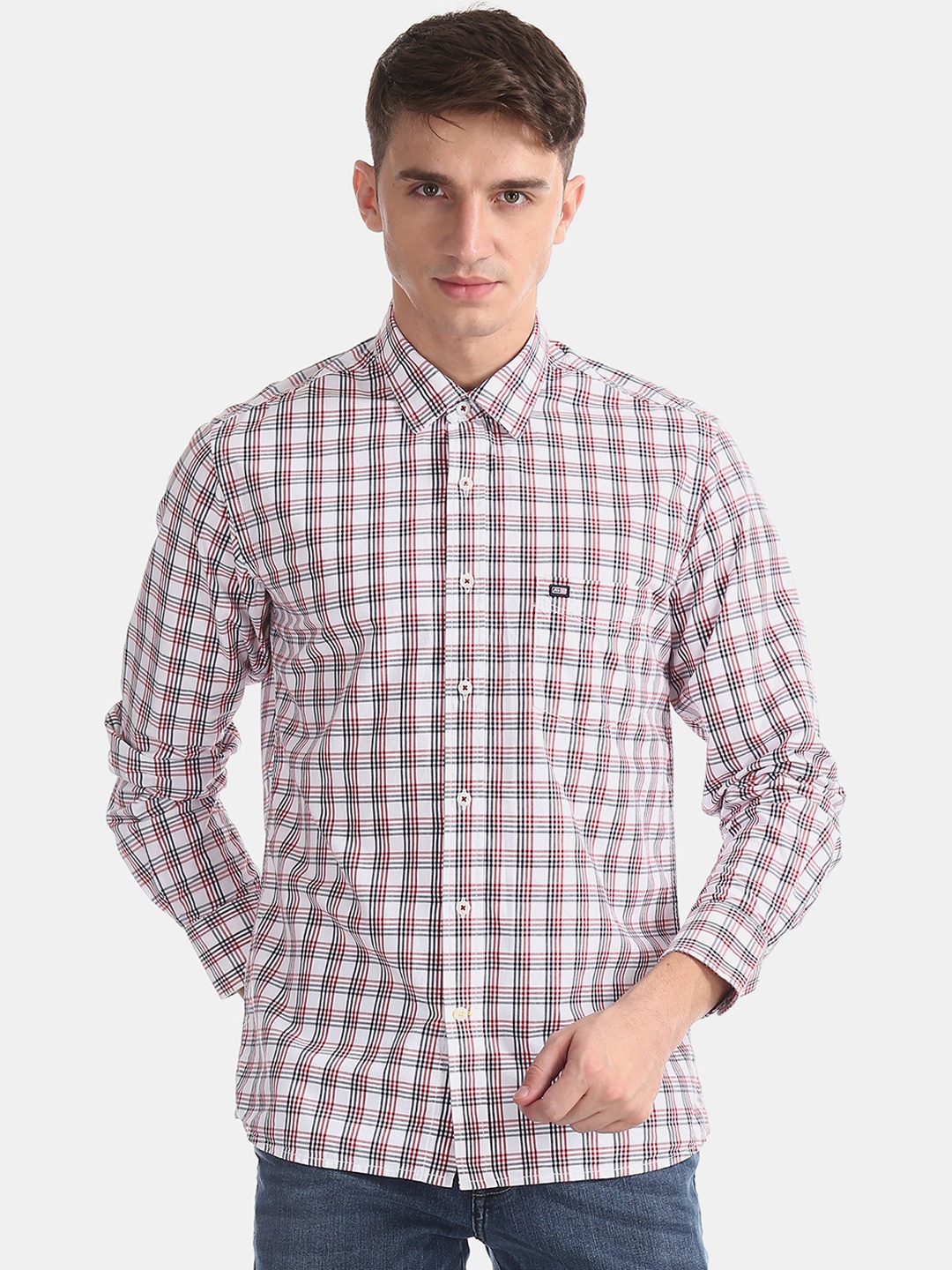 

Arrow Sport Men White & Red Regular Fit Checked Casual Shirt