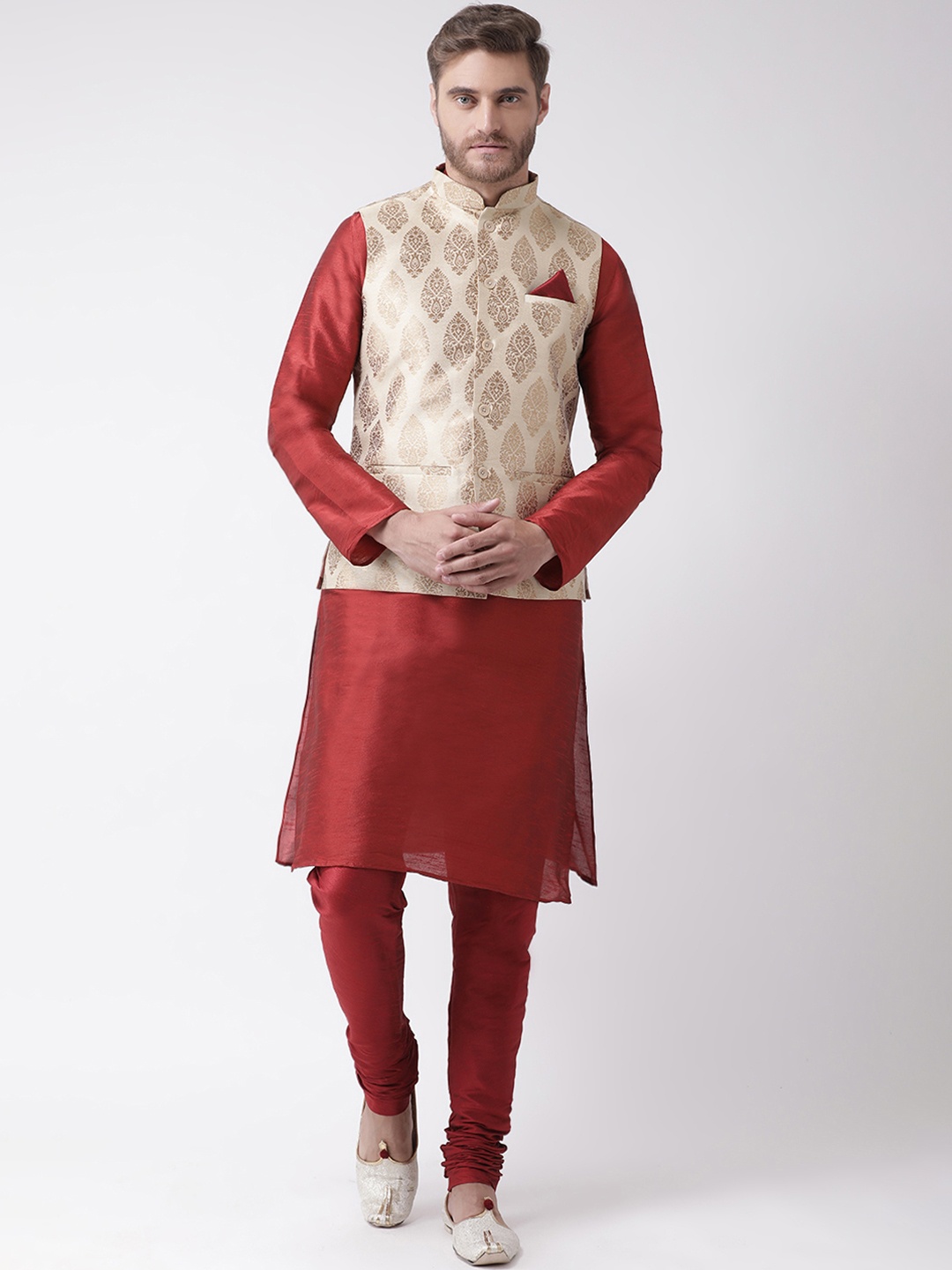

DEYANN Men Red Solid Dupion Silk Kurta with Churidar
