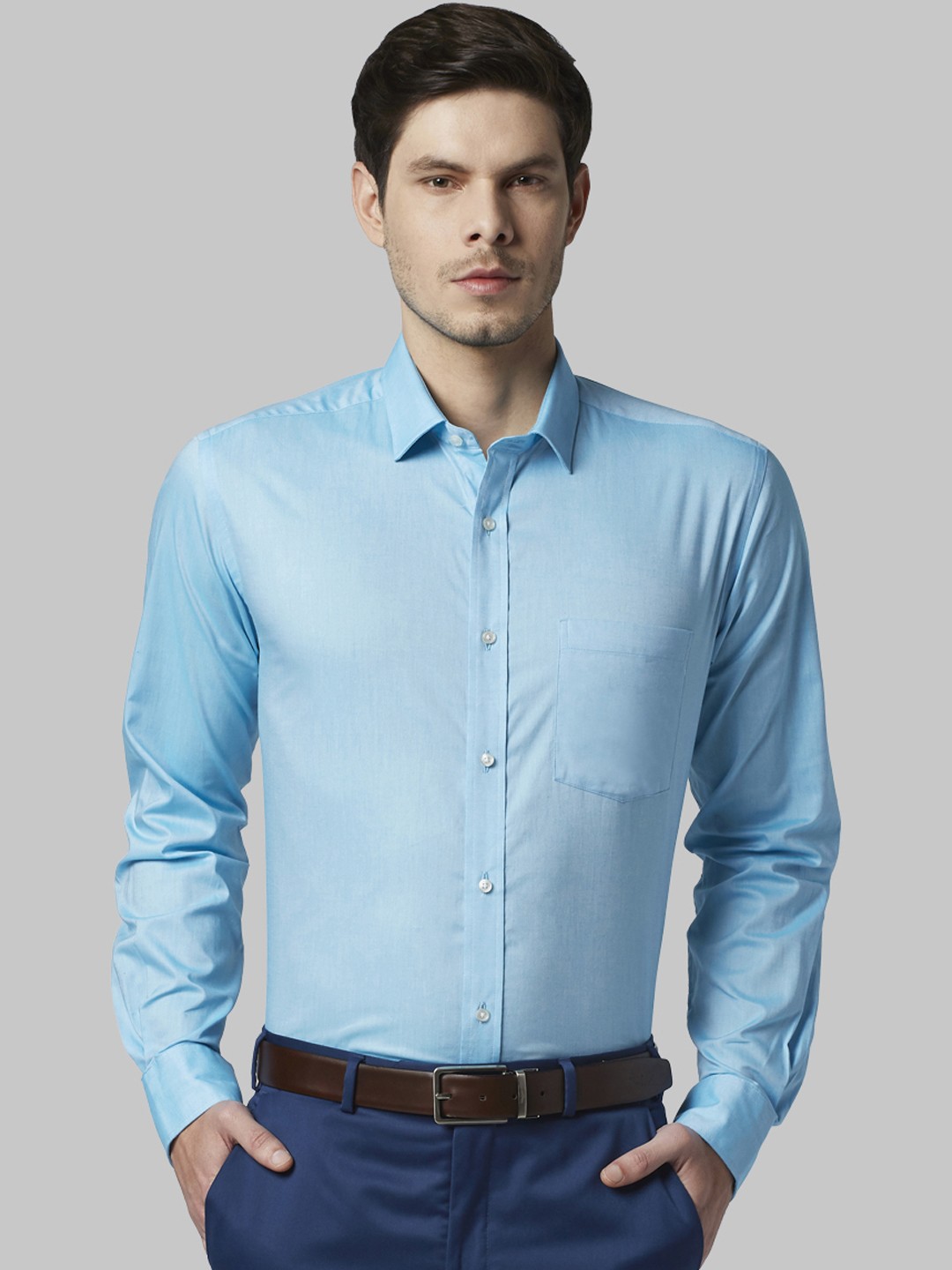 

Park Avenue Men Blue Regular Fit Solid Formal Shirt