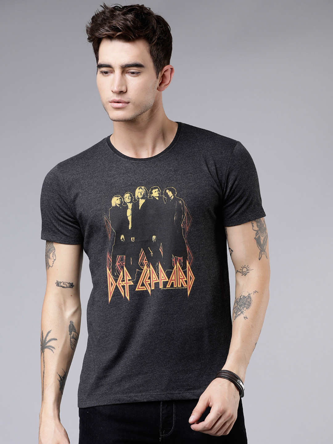 

LOCOMOTIVE Men Charcoal Grey Printed Round Neck Slim Fit T-shirt