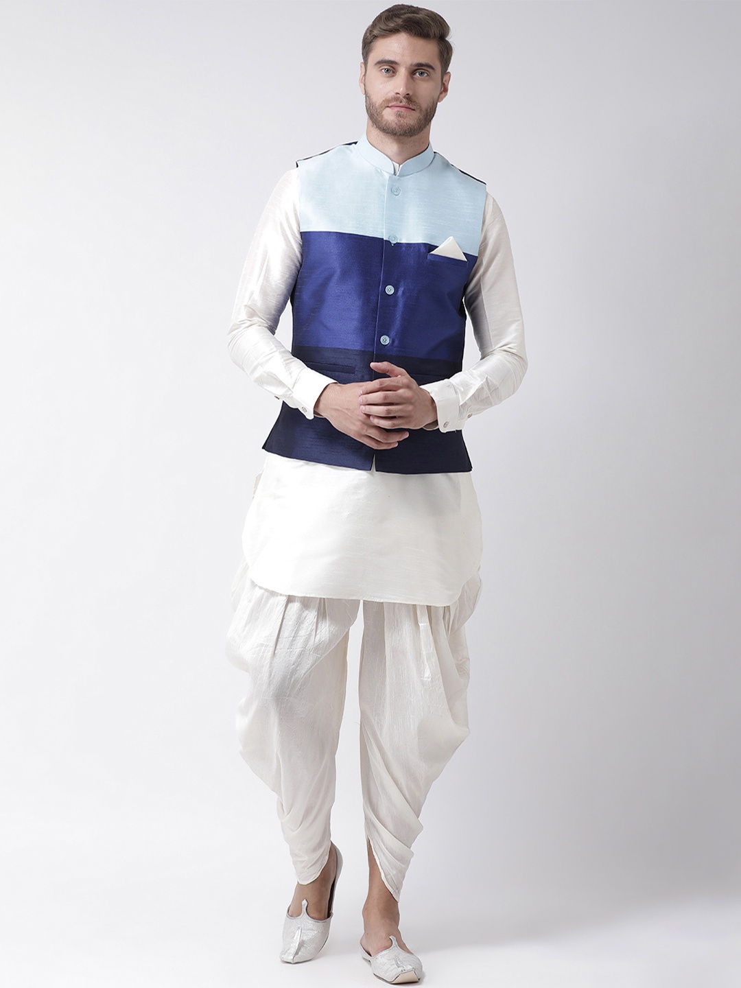 

DEYANN Men Blue & Off-White Colourblocked Kurta with Patiala