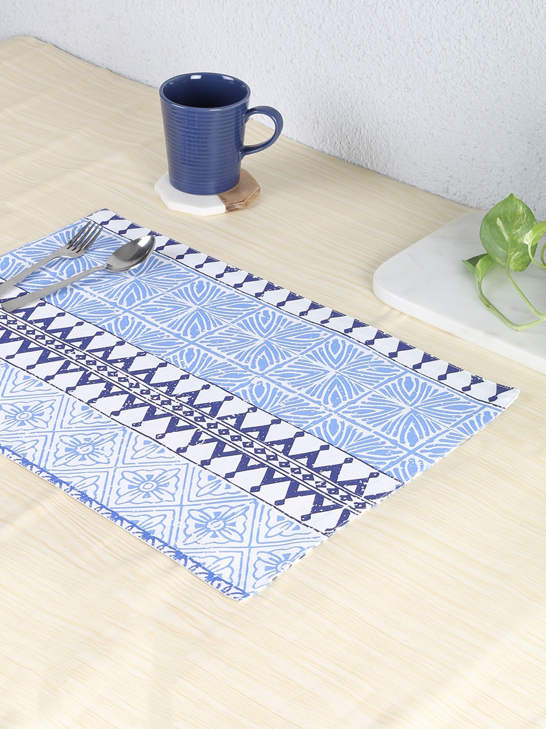 

House This Set of 4 Blue & White Printed Table Placemats