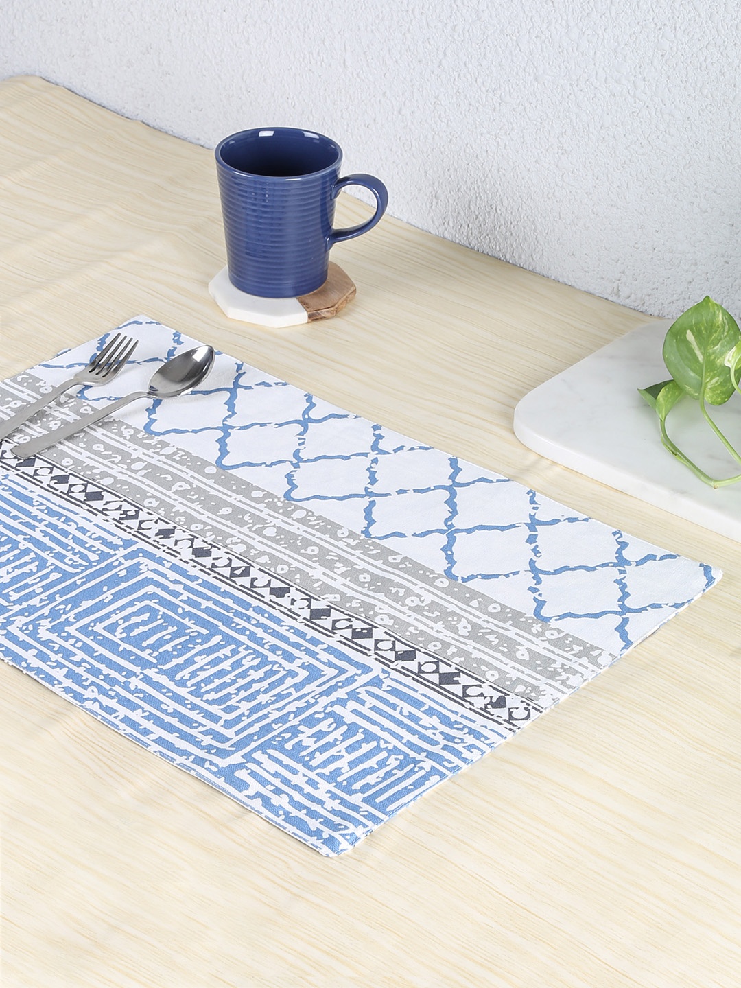 

House This Set of 4 Blue & White Printed Table Placemats