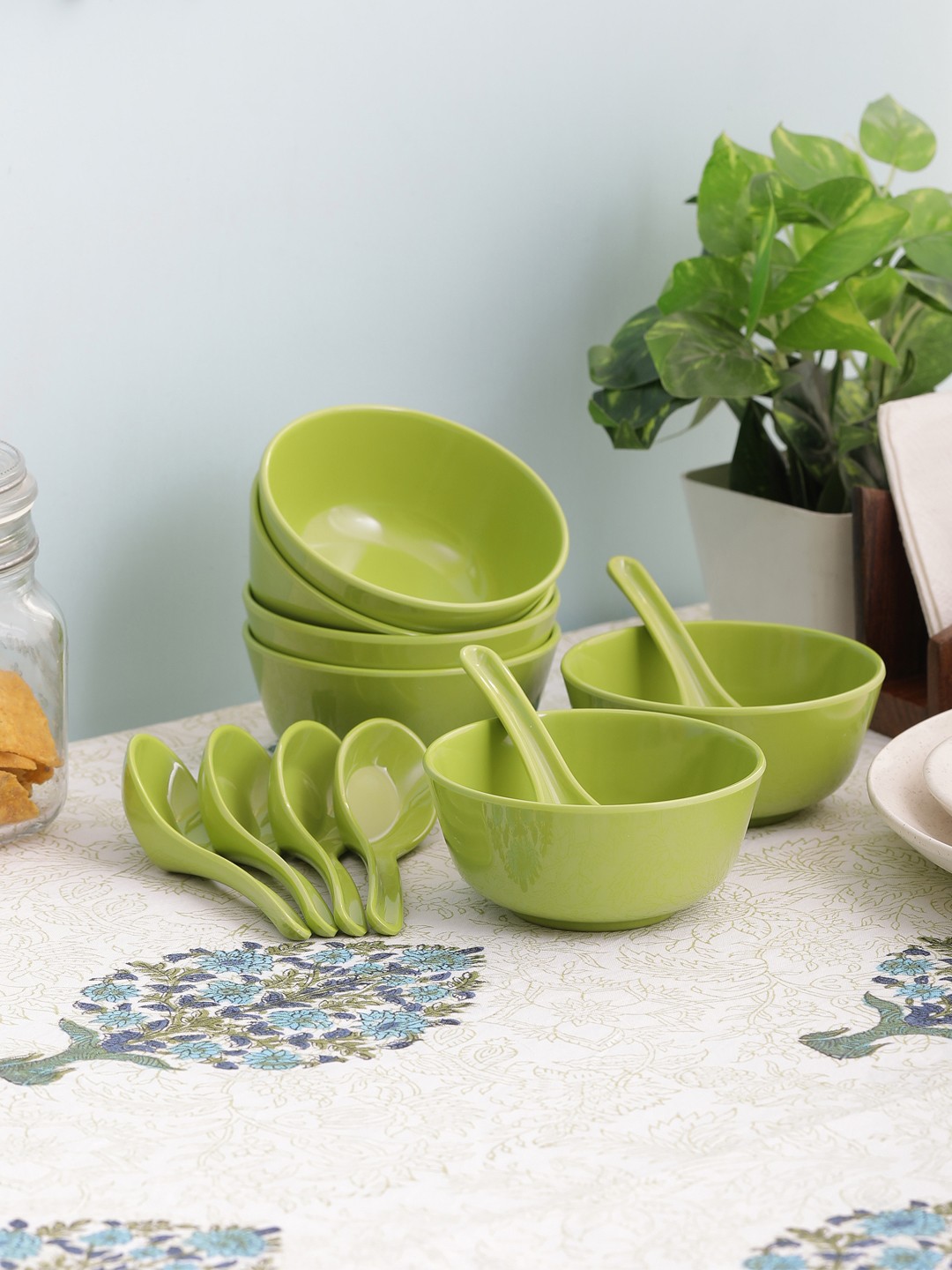 

Servewell Green Set of 6 Solid Melamine Bowl & Spoon Set