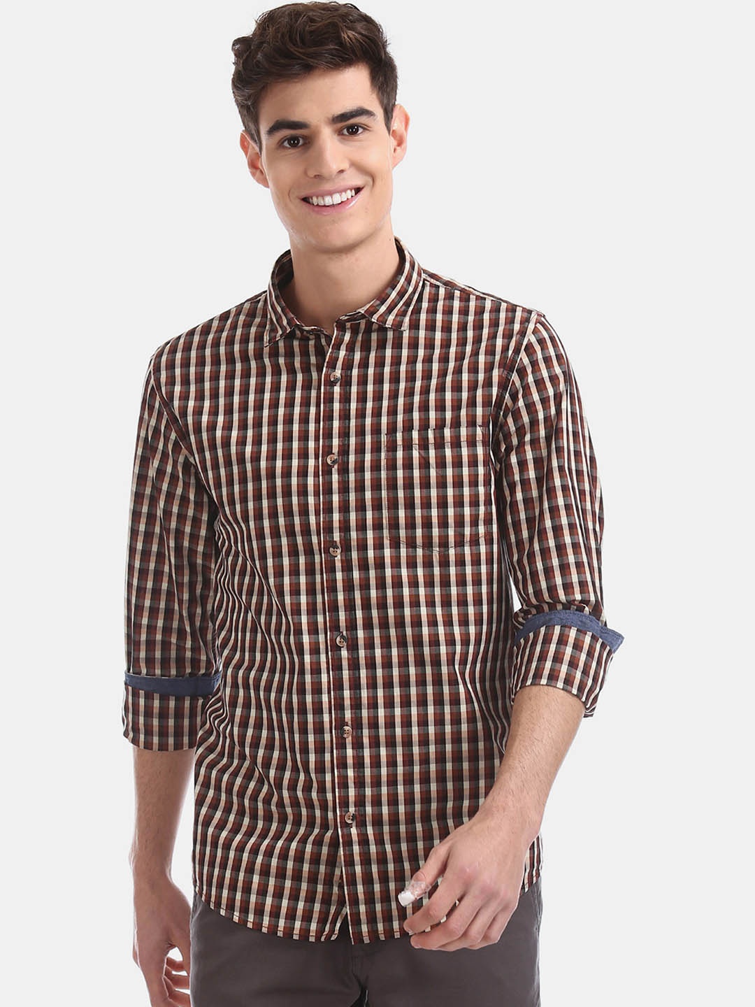 

Ruggers Men Brown Regular Fit Checked Casual Shirt