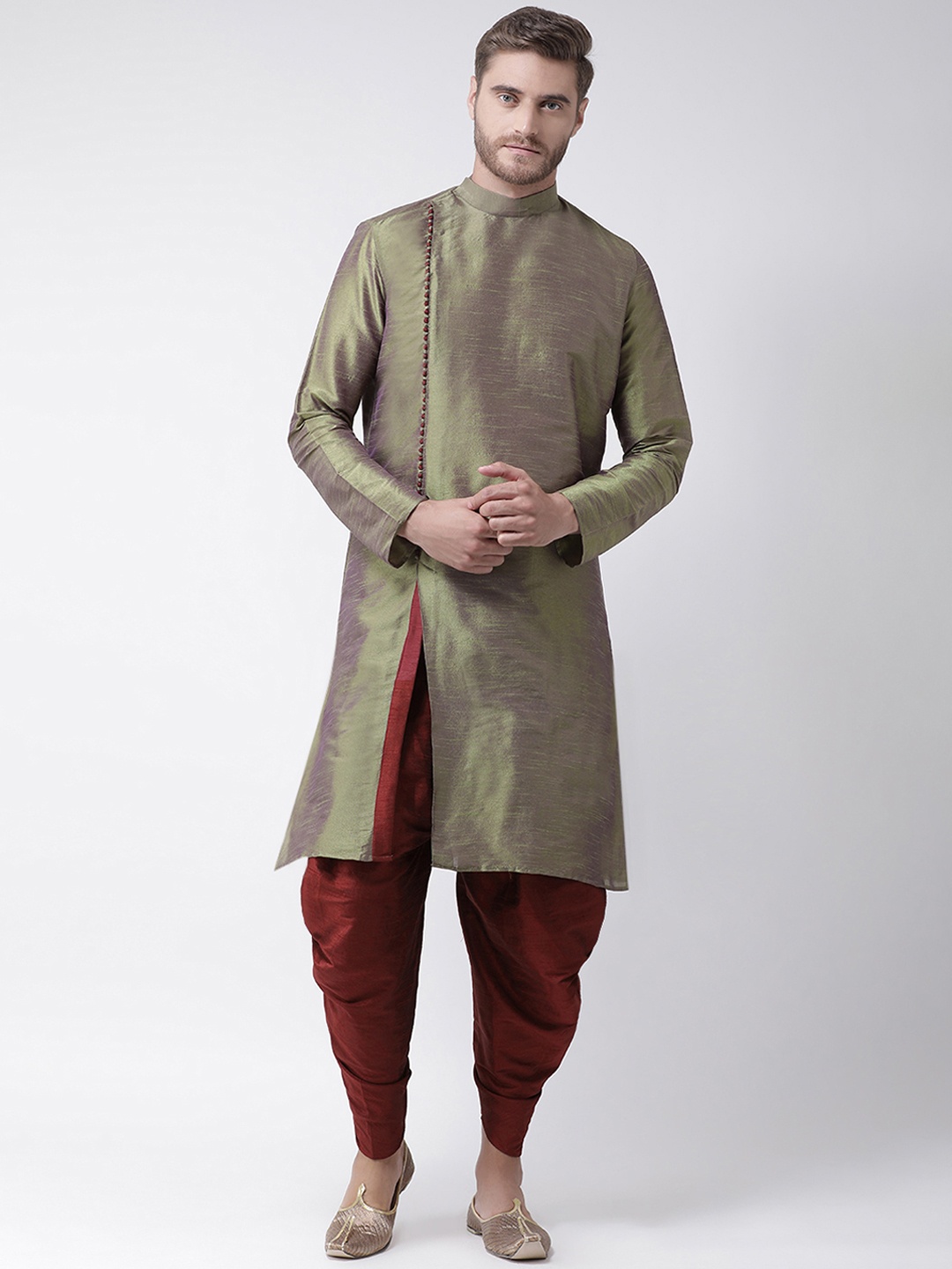 

DEYANN Men Green & Red Solid Dupion Silk Kurta with Patiala
