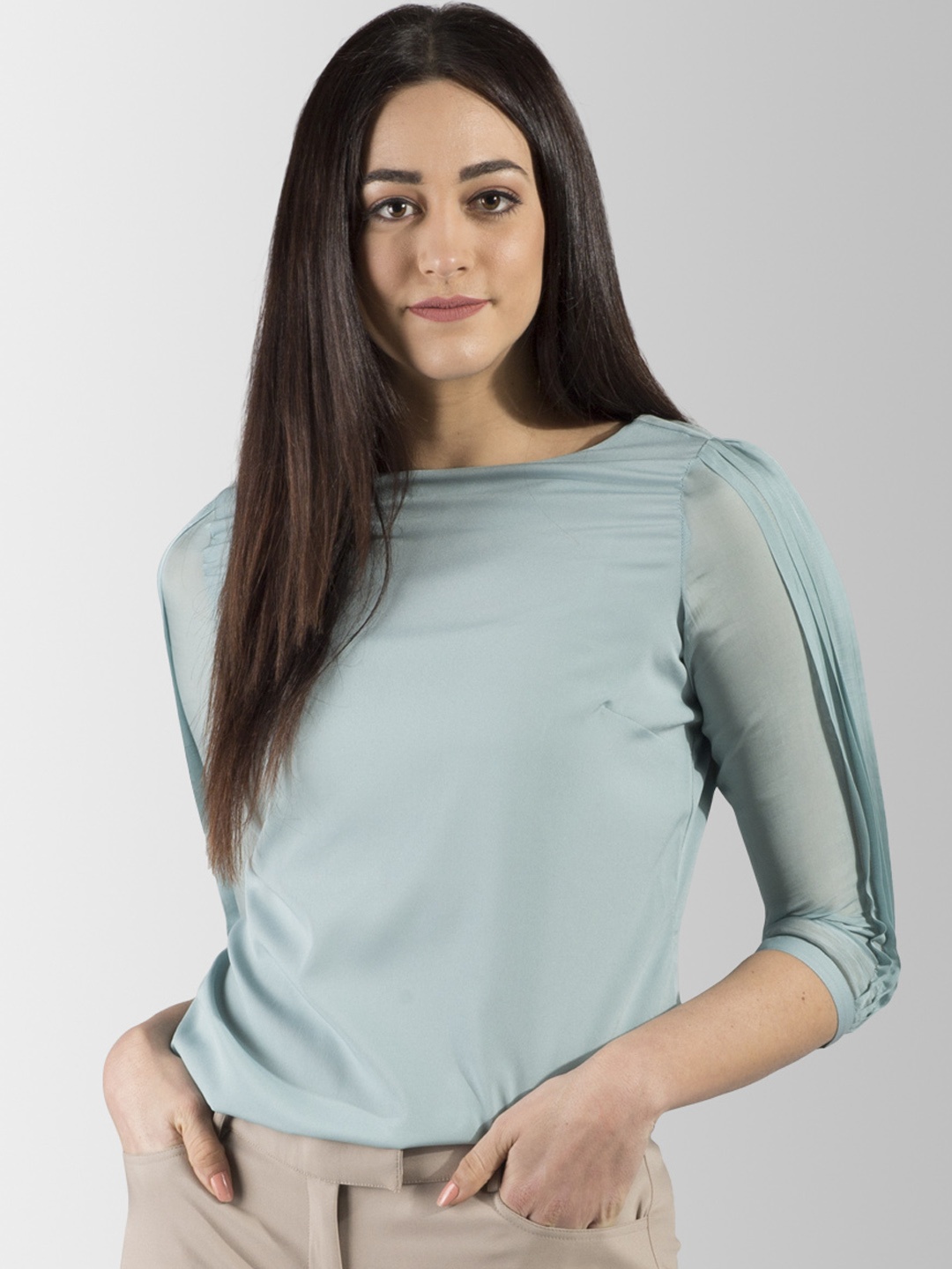 

FableStreet Women Blue Solid Top