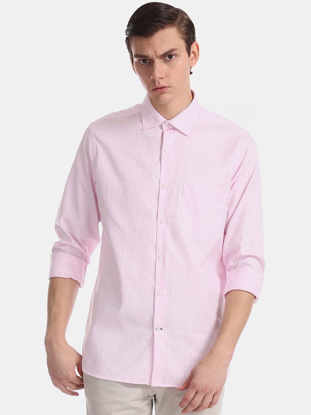 

Excalibur Men Pink Regular Fit Checked Casual Shirt
