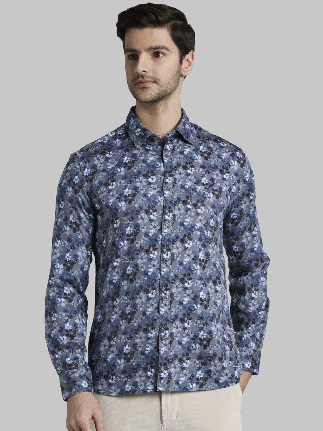 

Parx Men Blue & Off-White Slim Fit Printed Casual Shirt