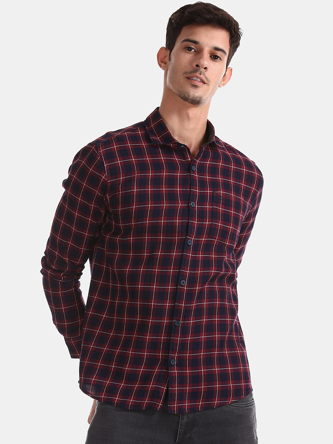 

Ruggers Men Red Regular Fit Checked Casual Shirt