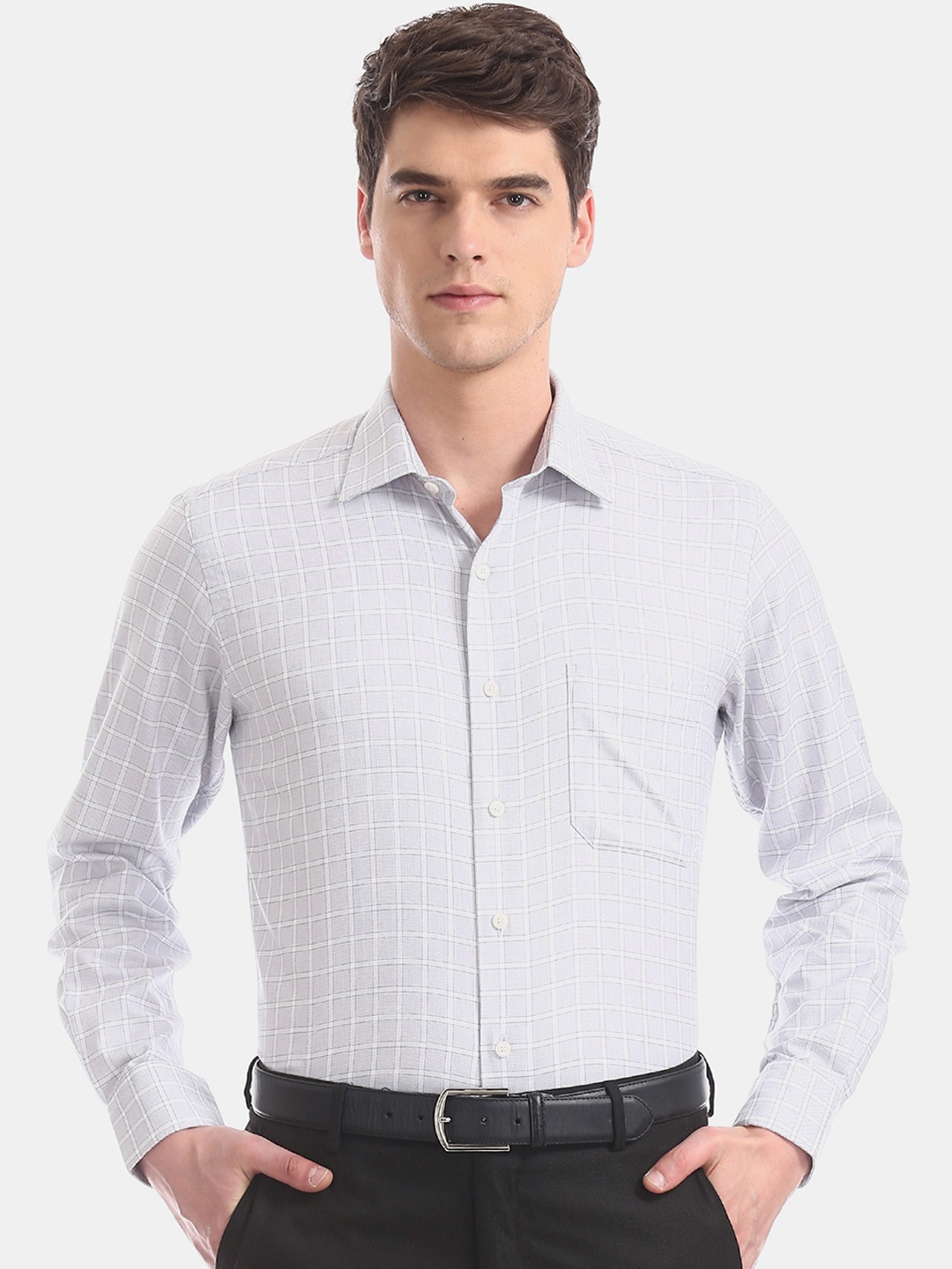 

Arrow Men Grey & White Regular Fit Checked Formal Shirt