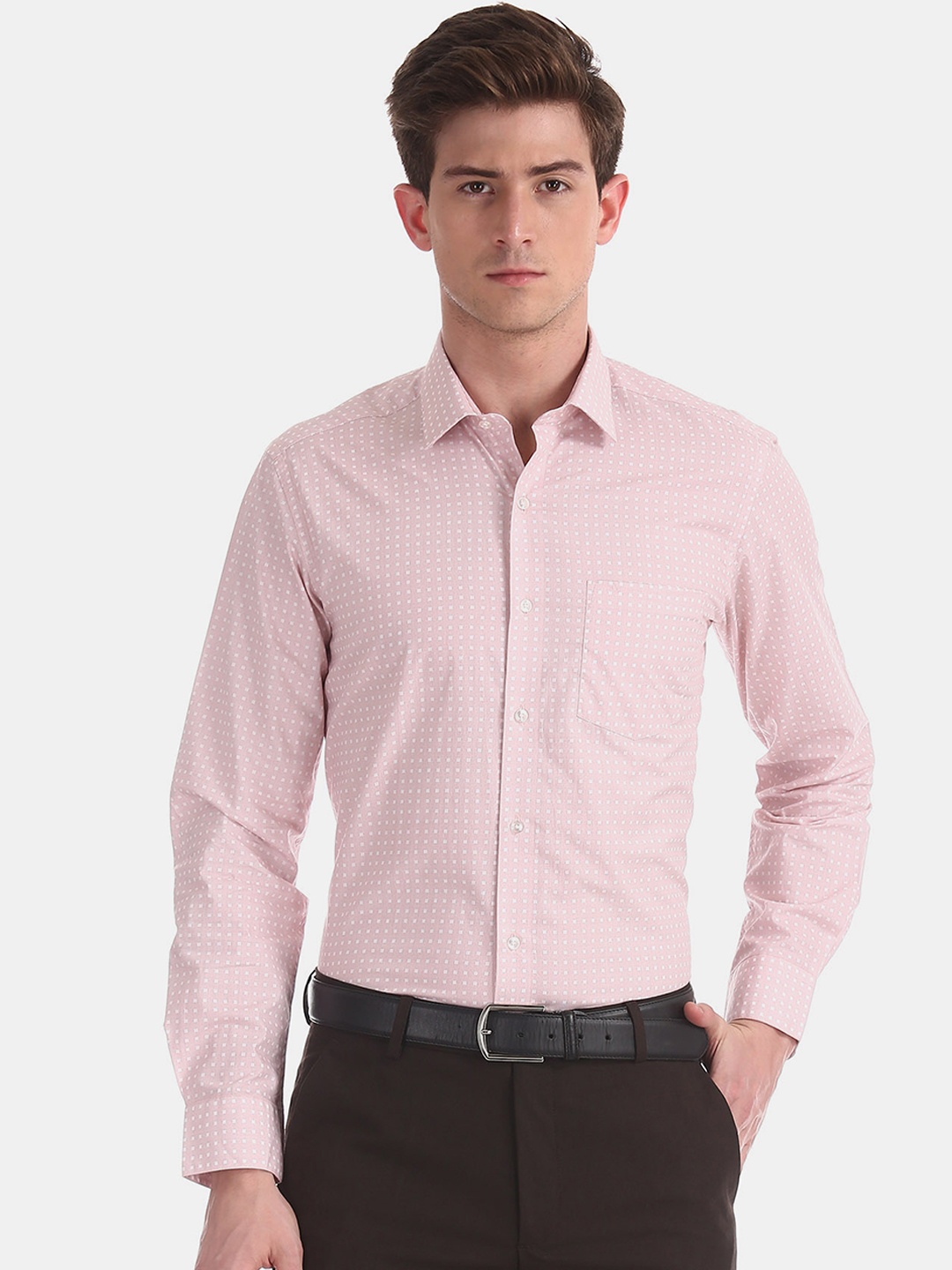 

Arrow Men Pink Slim Fit Printed Formal Shirt