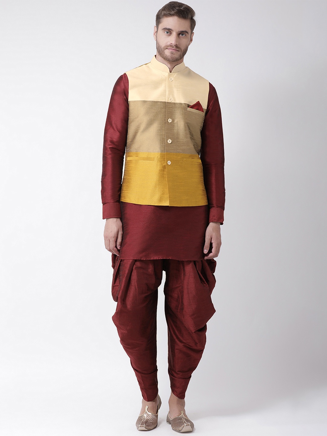 

DEYANN Men Maroon & Brown Dupion Silk Kurta Set