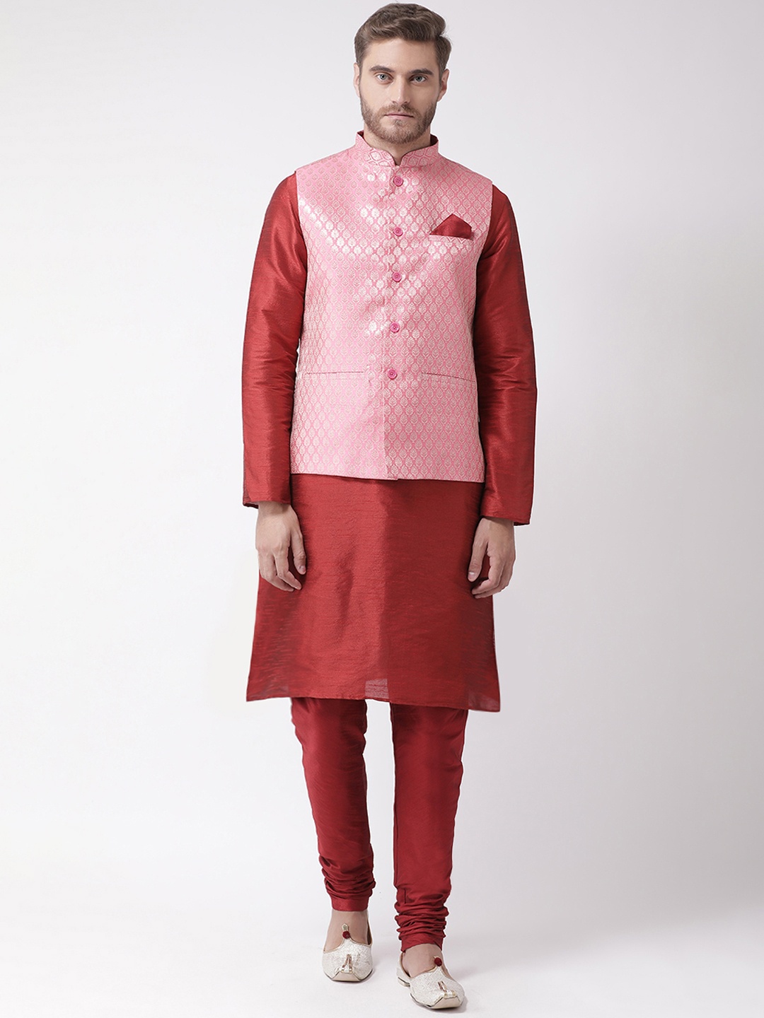 

DEYANN Men Maroon & Pink Self Design Kurta with Churidar & Nehru Jacket