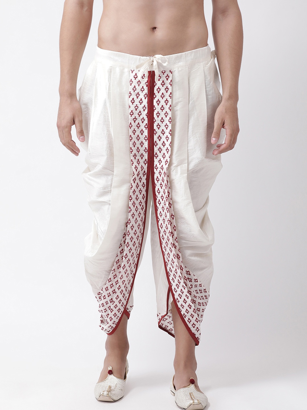 

DEYANN Men Off-White Printed Dhoti