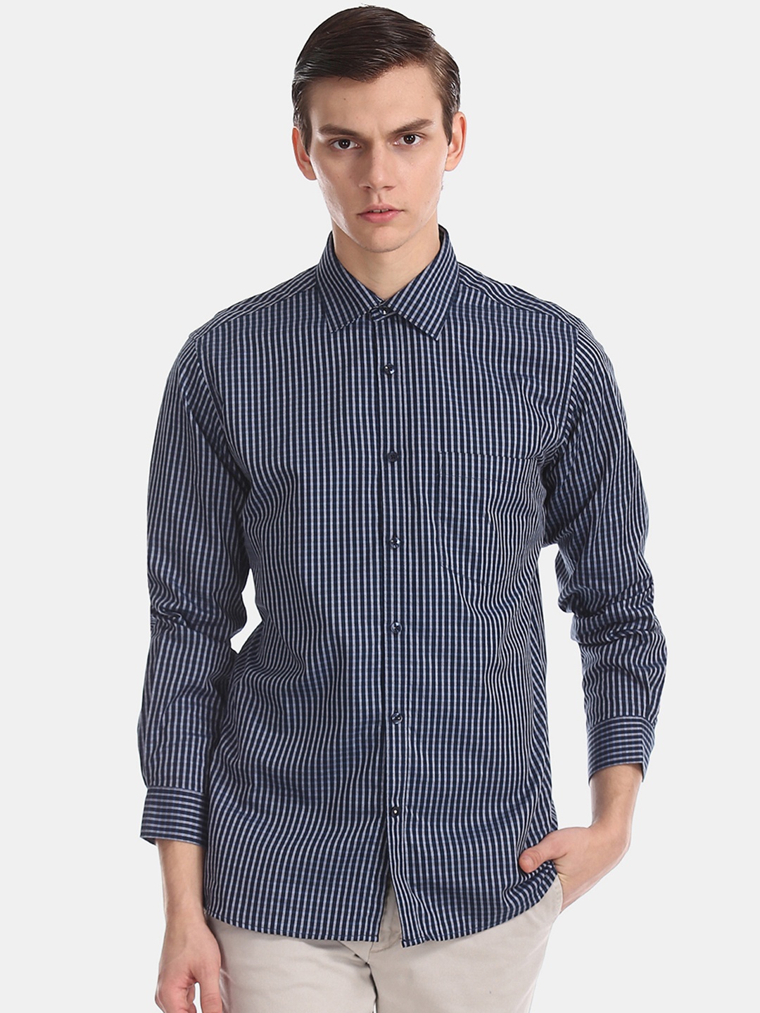 Excalibur Men Blue & Grey Regular Fit Checked Formal Shirt
