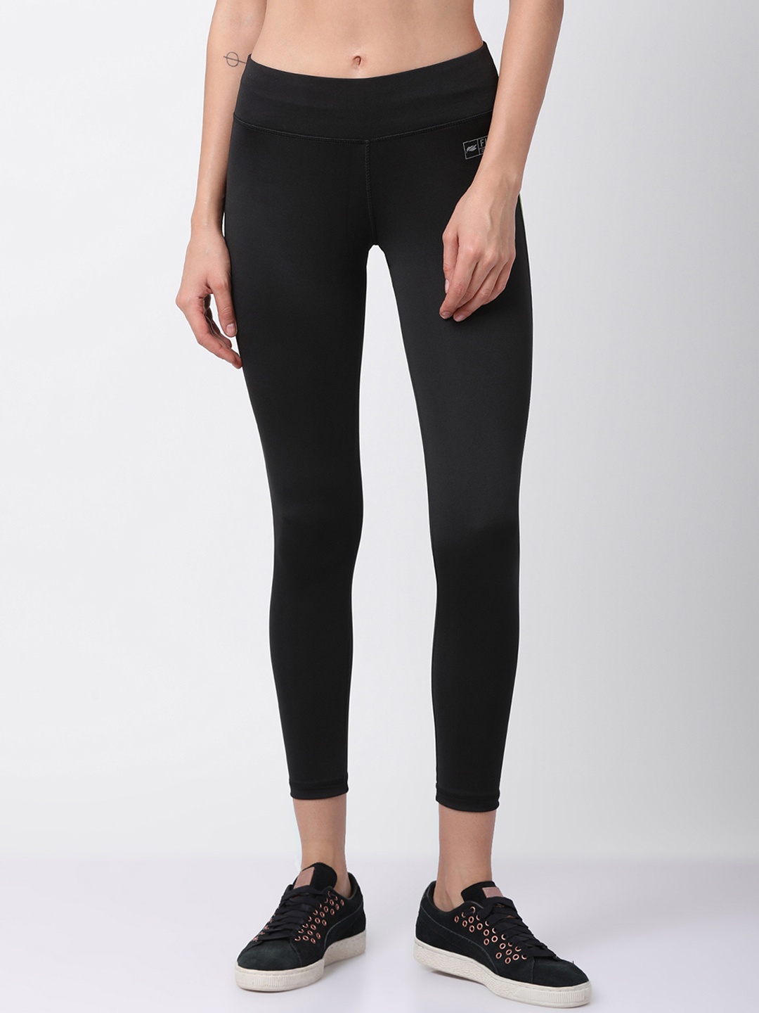 

GOLDSTROMS Women Black Solid Dri Fit Tights