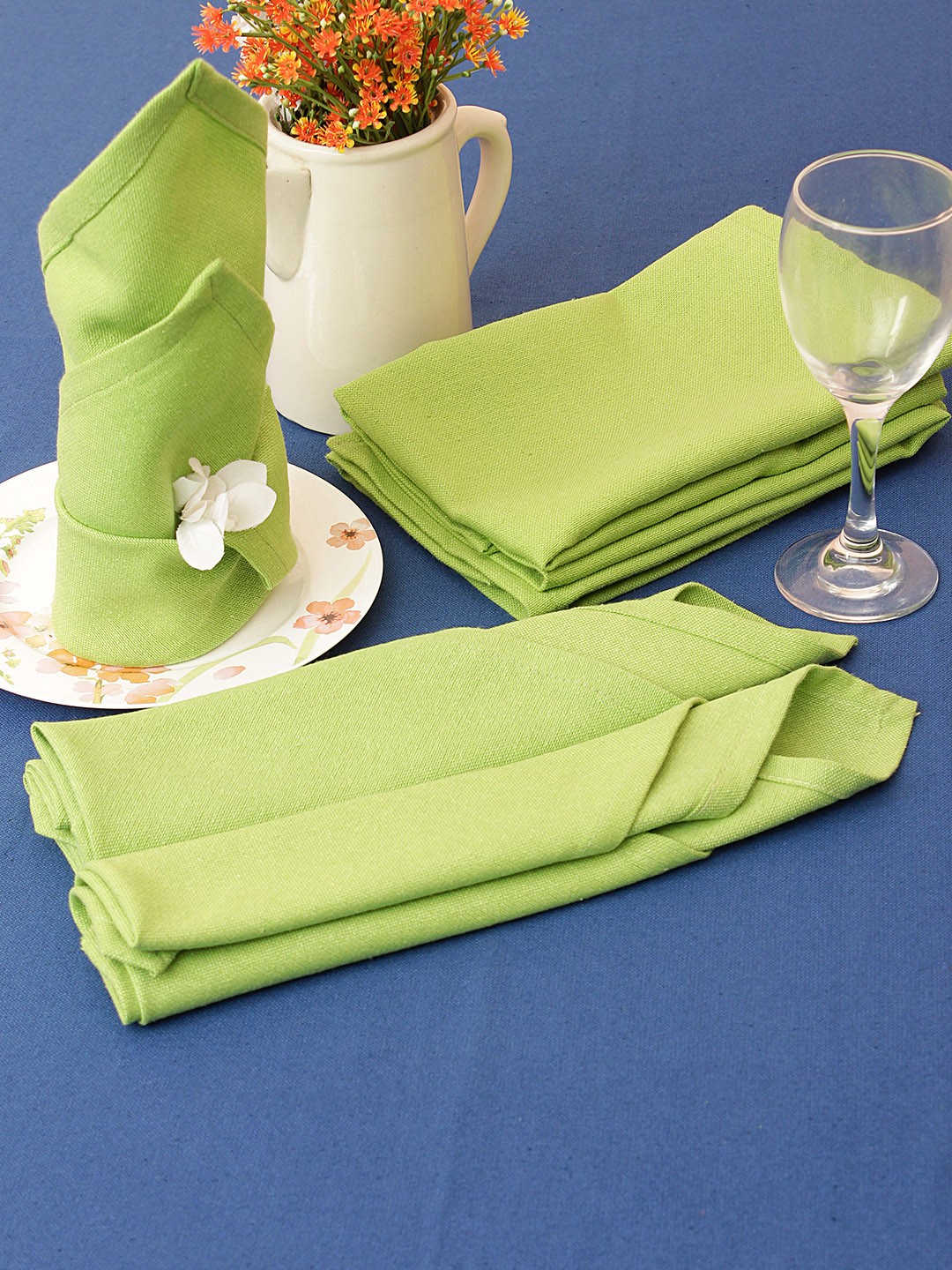 

Soumya Blue & Green Table Cover With Set of 6 Napkins