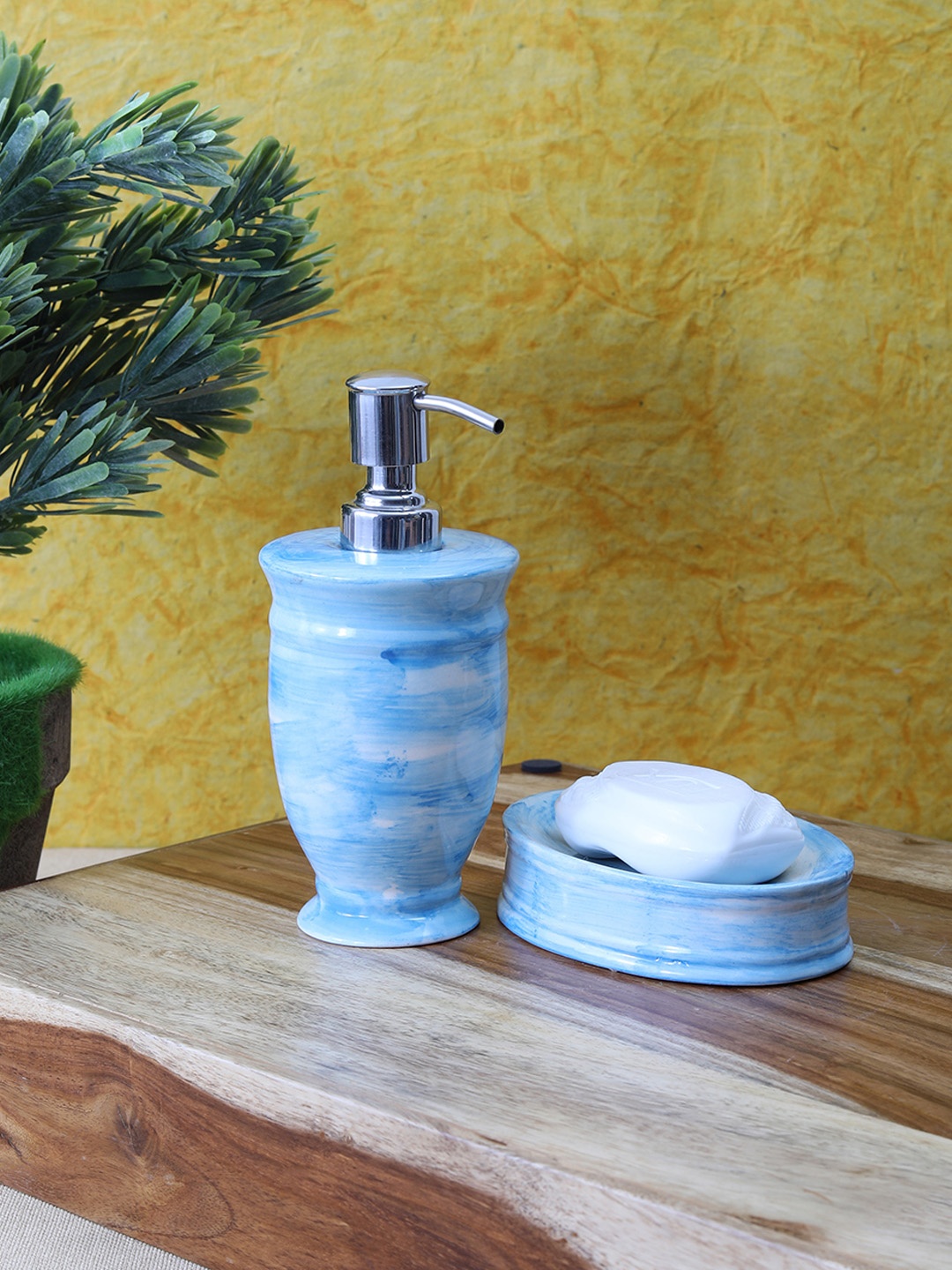 

VarEesha Set of 2 Blue Printed Ceramic Bath Accessories