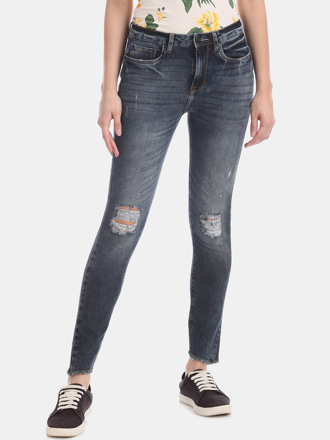 

Aeropostale Women Navy Blue Skinny Fit Mid-Rise Mildly Distressed Stretchable Jeans