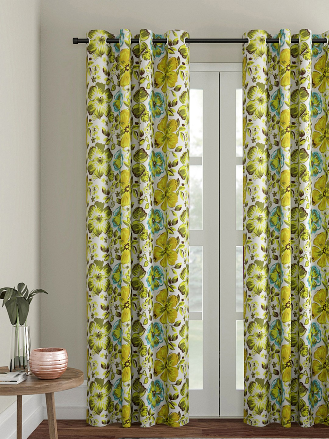 

Soumya Green Floral Print Single Room Darkening Door Curtain