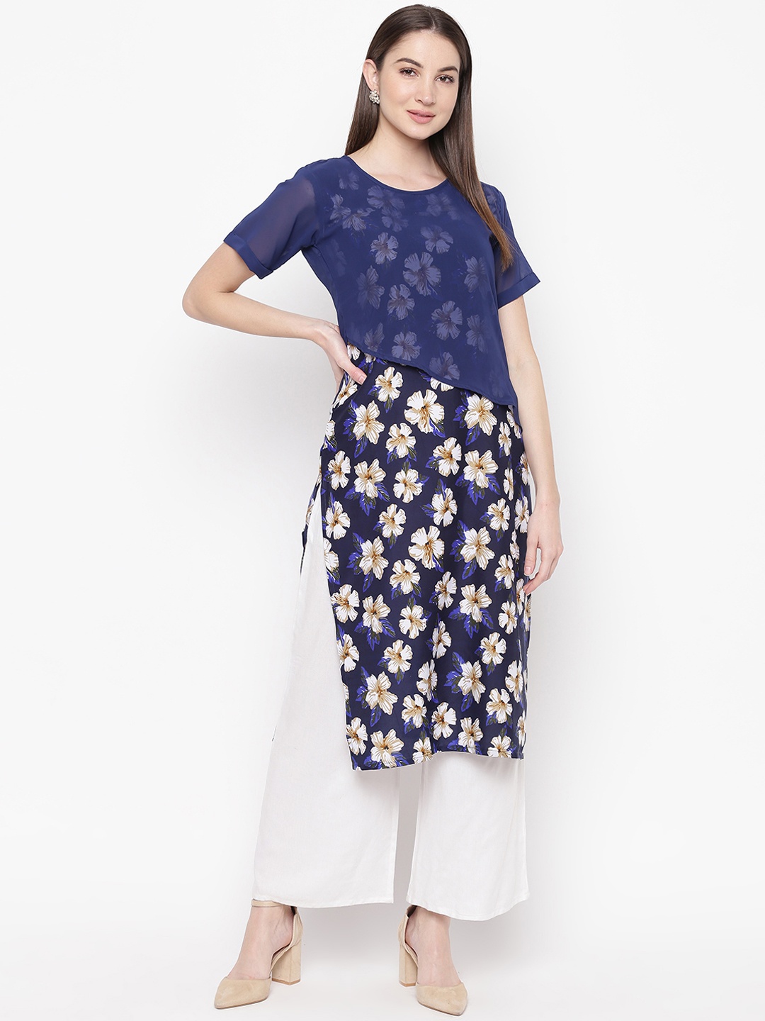 

Napra Women Navy Blue & White Floral Printed Straight Kurta