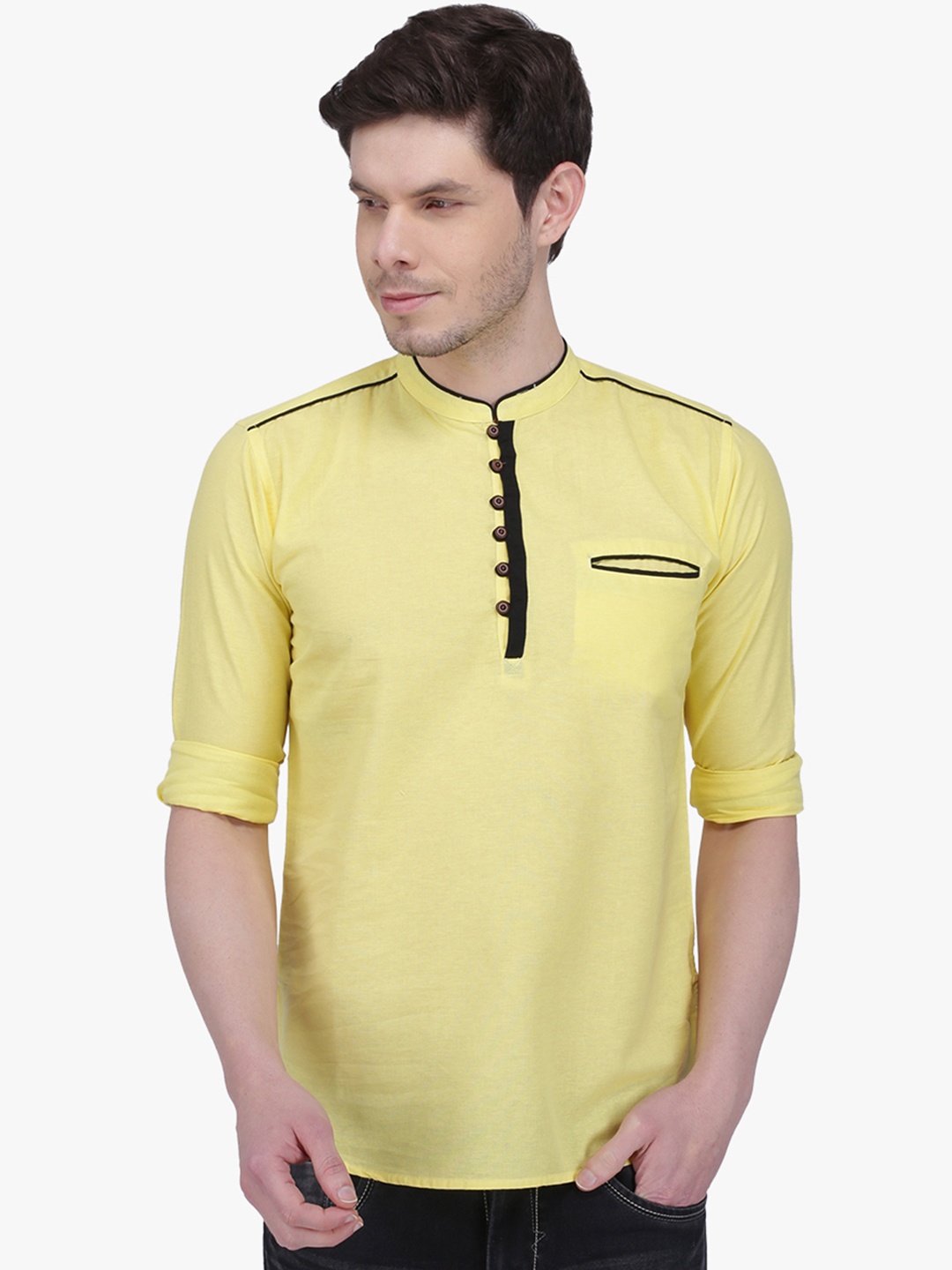 

Kuons Avenue Men Yellow Solid Straight Kurta