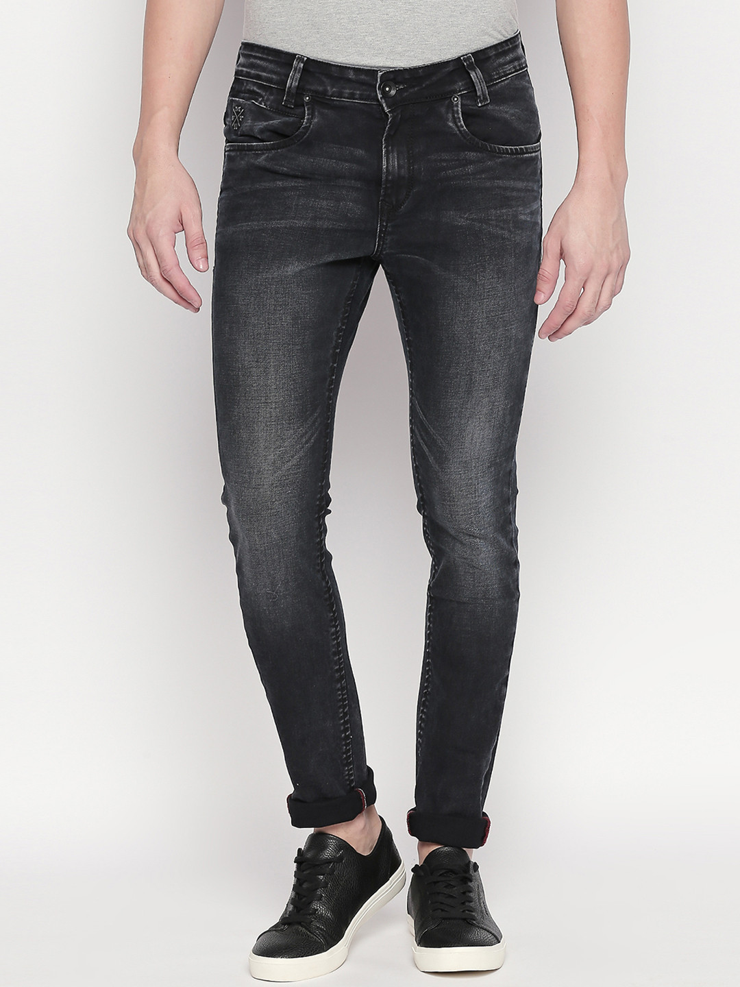 

Mufti Men Black Regular Fit Mid-Rise Clean Look Stretchable Jeans
