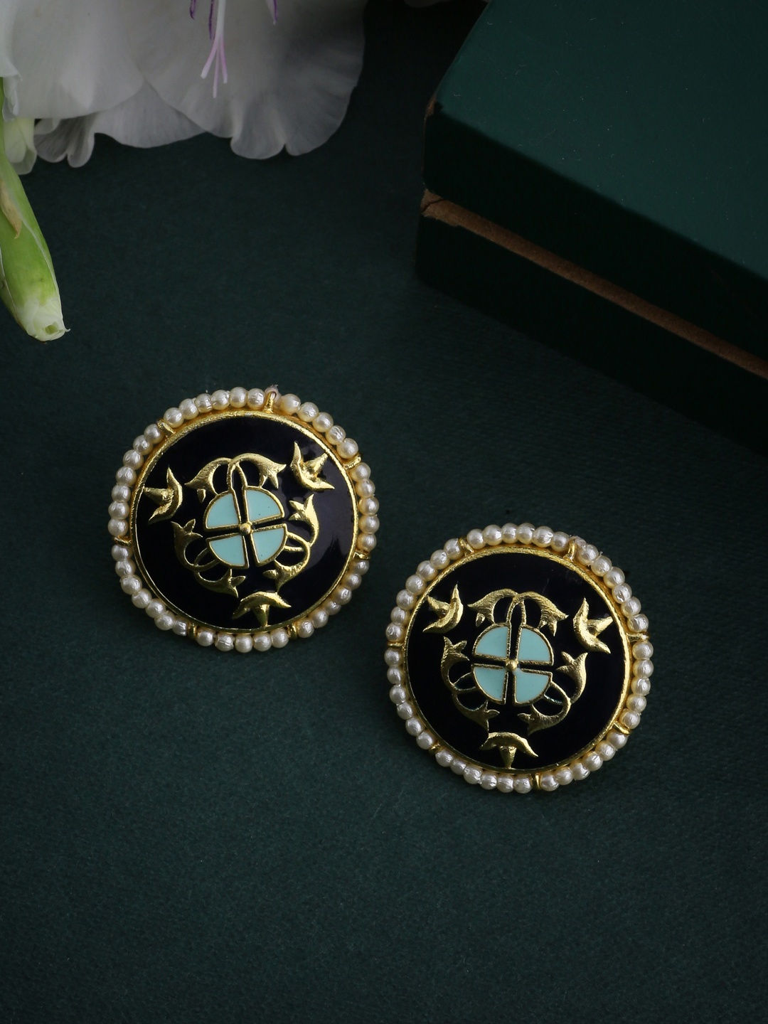 

Voylla Gold-Toned & Turquoise Blue Circular Studs