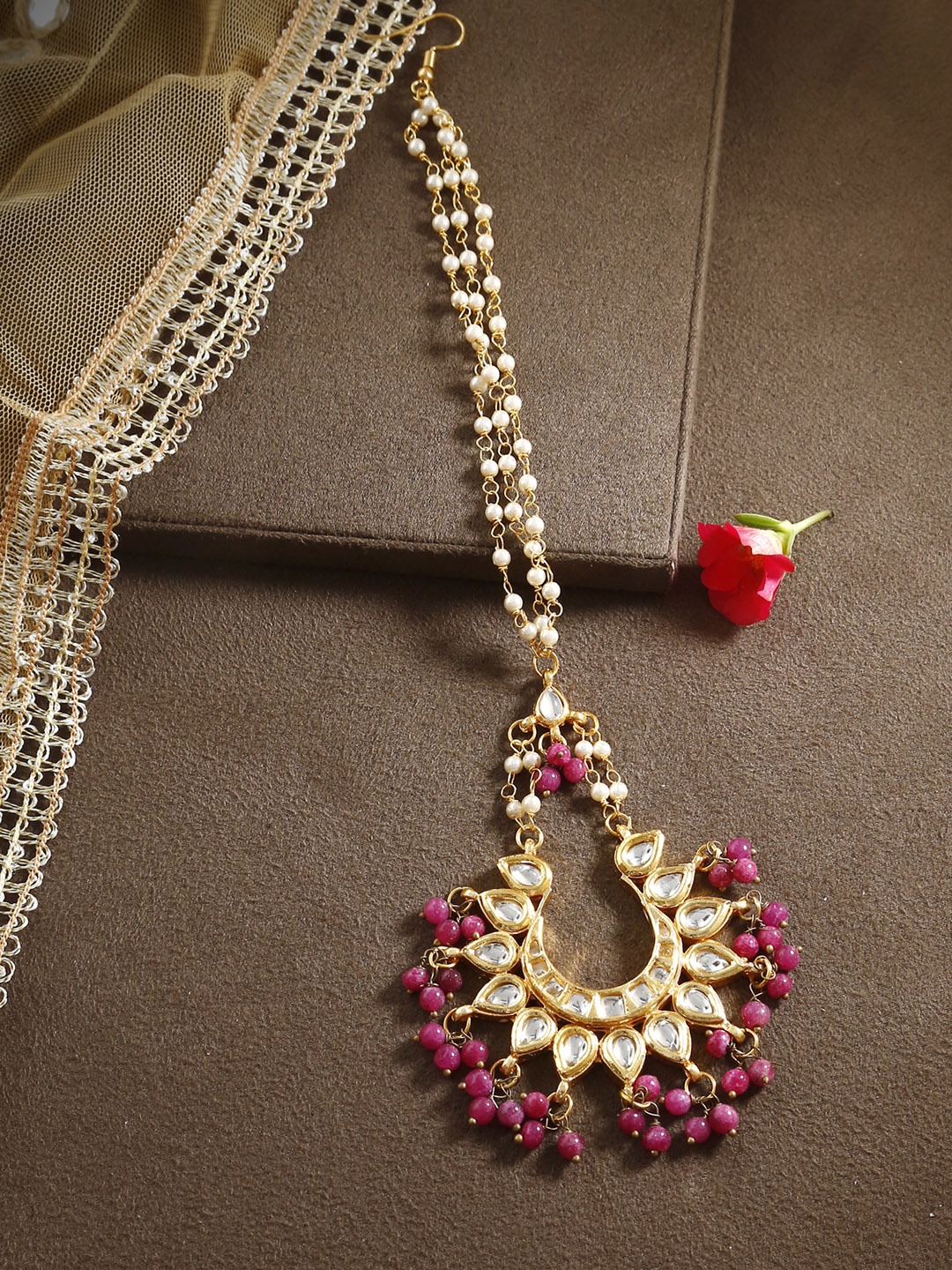 

Bamboo Tree Jewels Gold-Toned Maang Tika