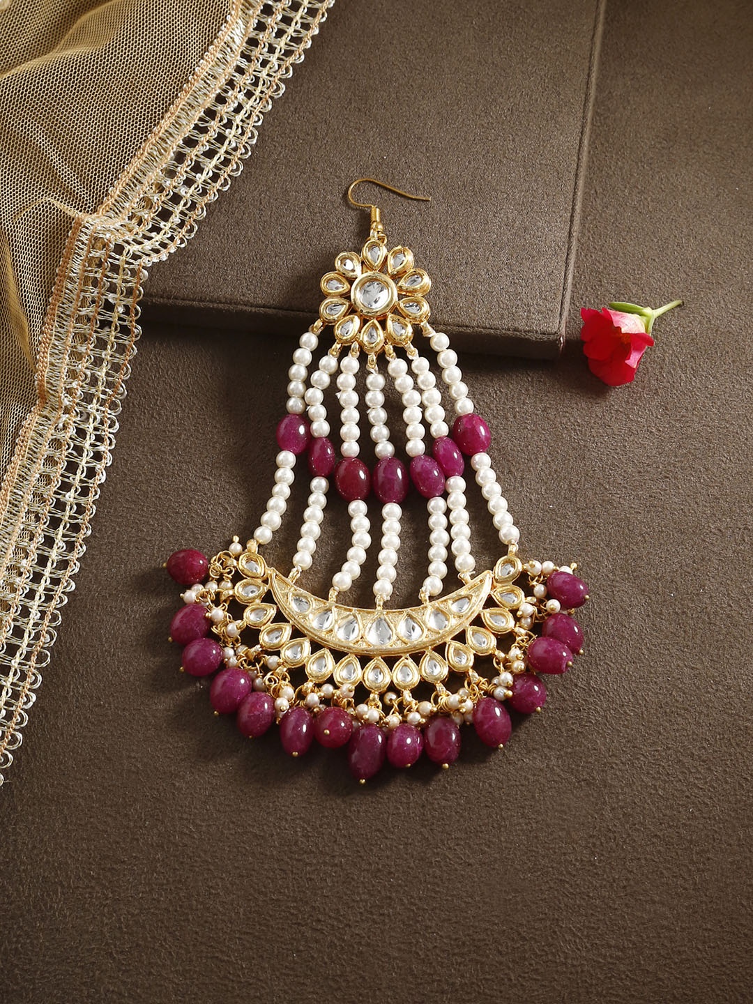 

Bamboo Tree Jewels Gold-Toned Maang Tika
