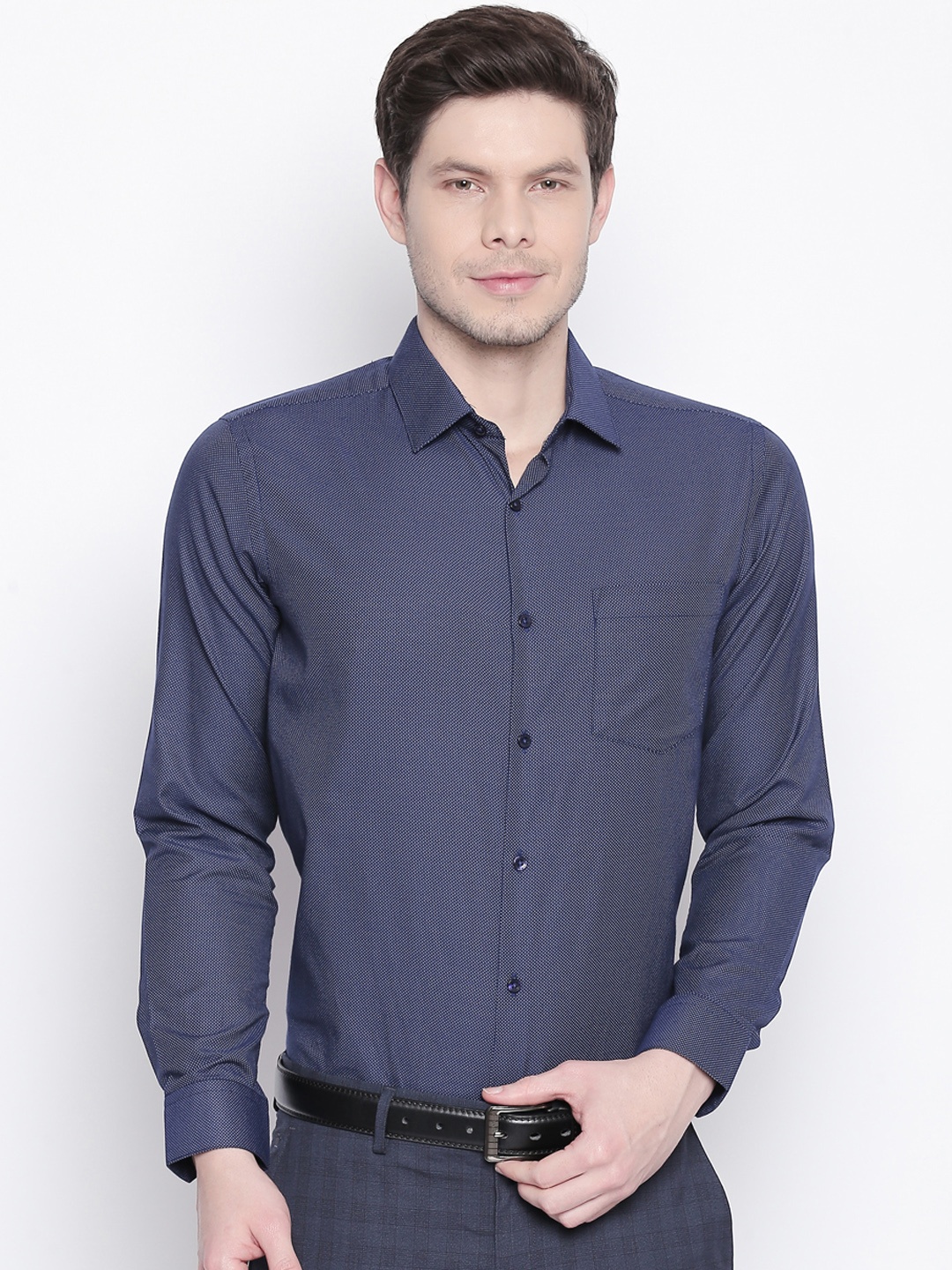 

RICHARD PARKER by Pantaloons Men Blue & White Slim Fit Self Design Formal Shirt
