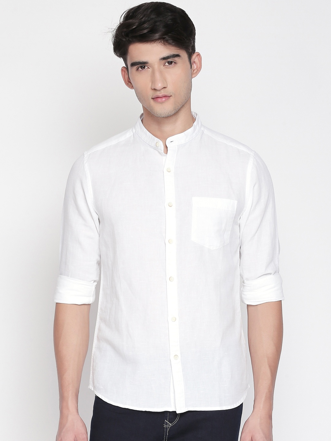 

BYFORD by Pantaloons Men White Regular Fit Solid Casual Shirt