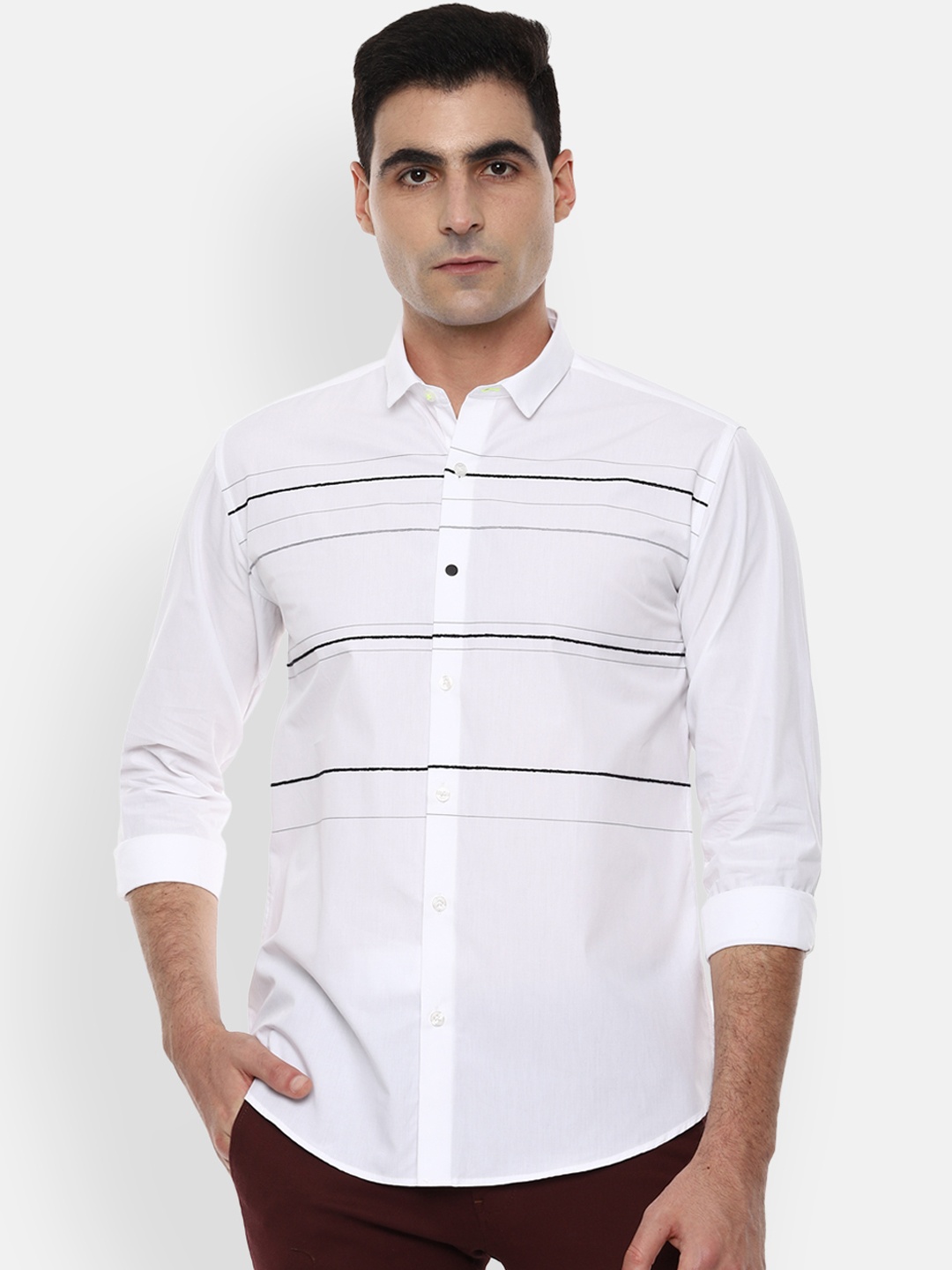 V Dot Men White & Black Slim Fit Striped Casual Shirt