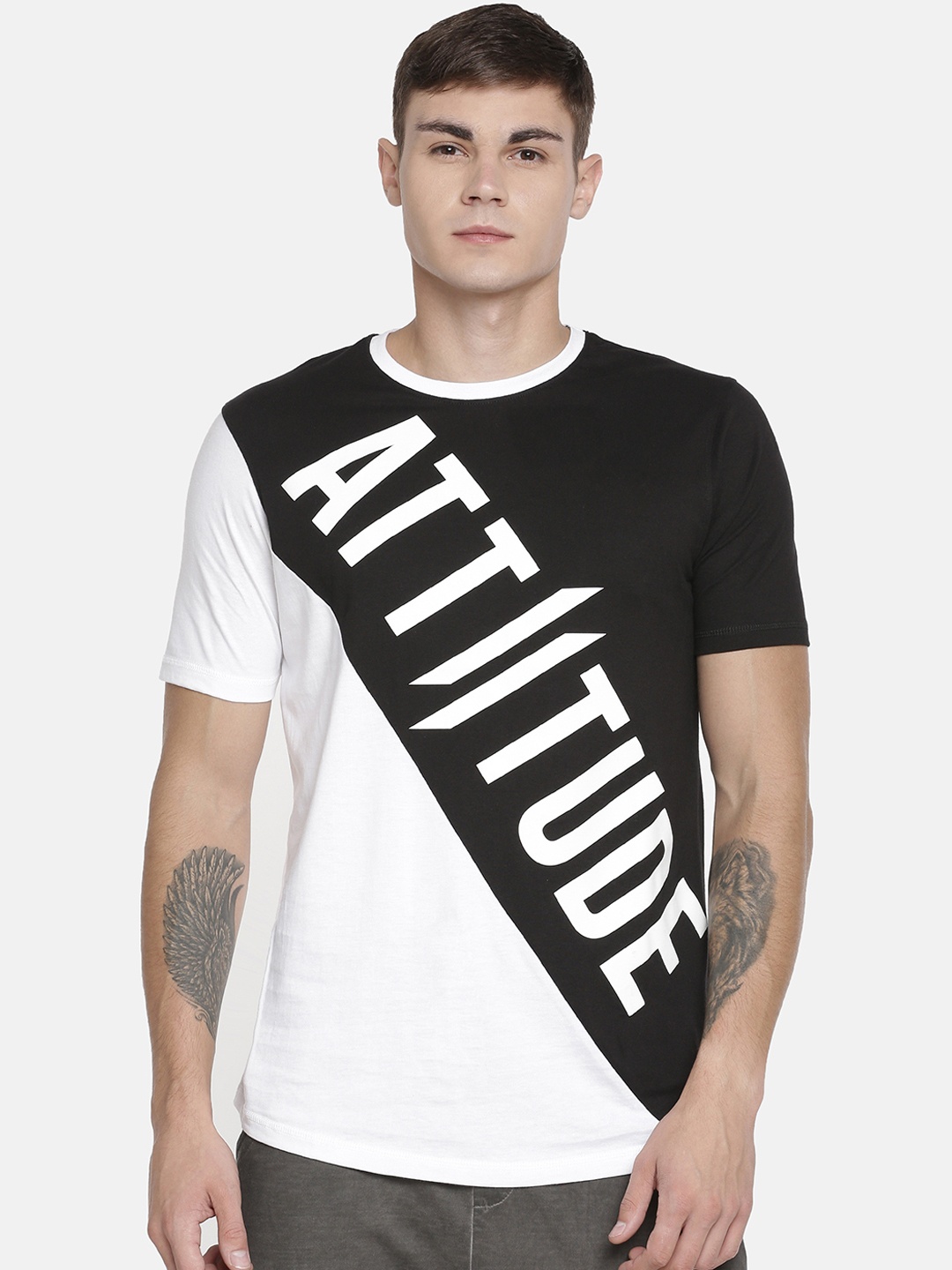 

ATTIITUDE Men Black & White Colourblocked Round Neck Slim Fit T-shirt