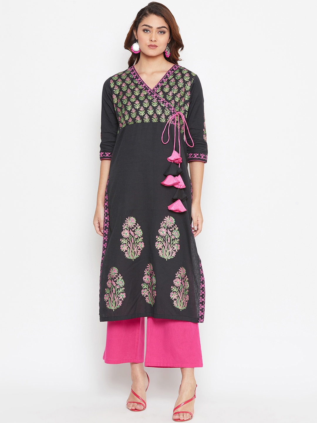 

Bitterlime Women Black Printed Straight Kurta