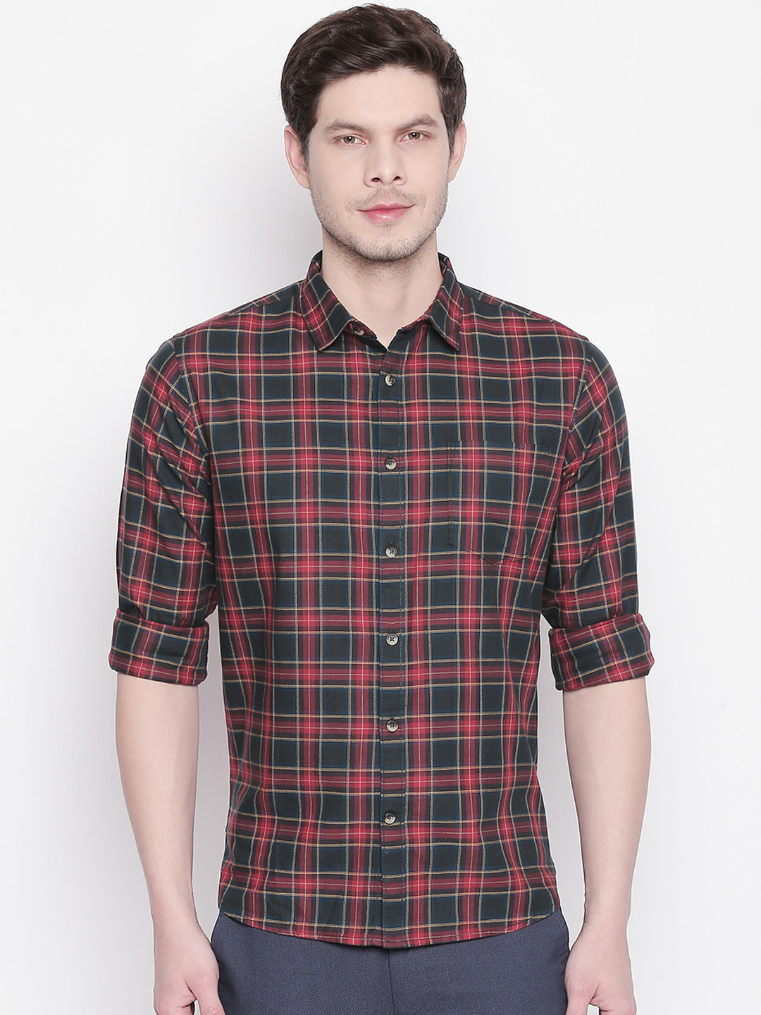 

BYFORD by Pantaloons Men Green & Red Slim Fit Checked Casual Shirt
