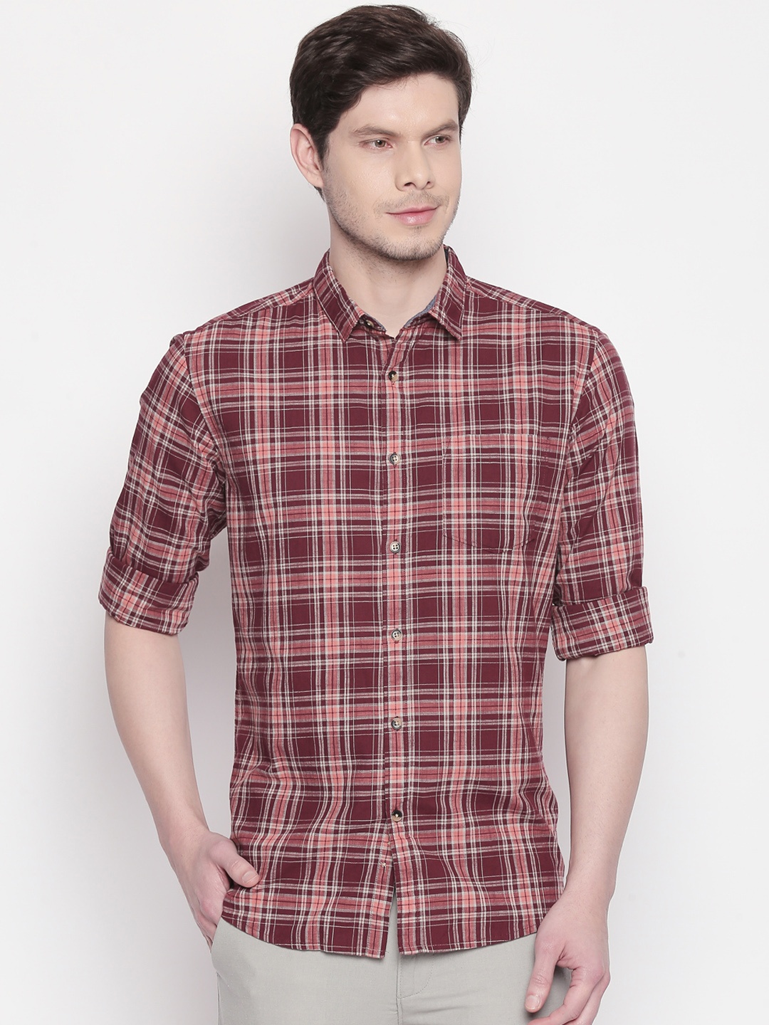 

BYFORD by Pantaloons Men Maroon & White Slim Fit Checked Casual Shirt