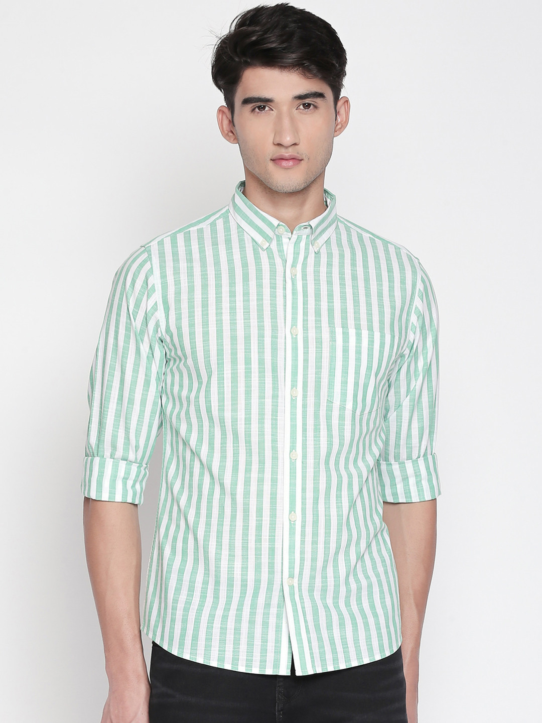 

BYFORD by Pantaloons Men Green & White Slim Fit Striped Casual Shirt