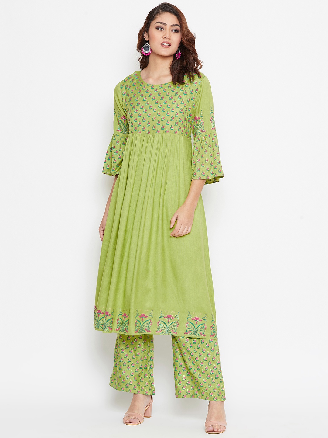 

Bitterlime Women Green Printed Kurta with Palazzos
