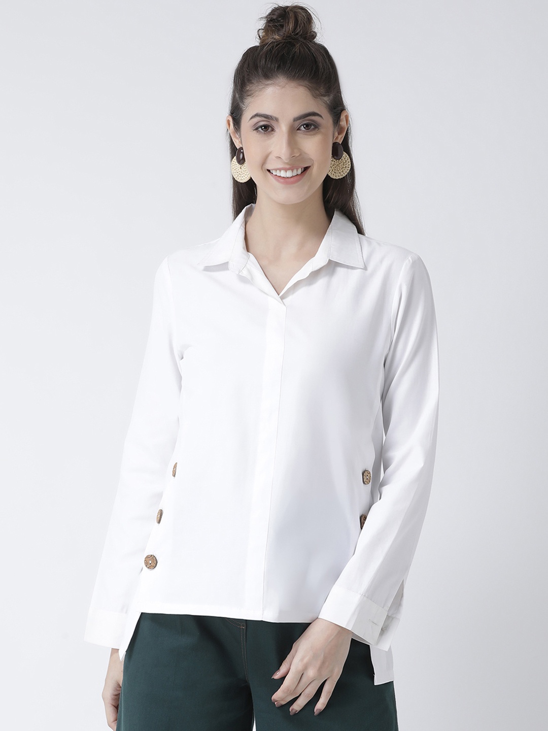 

KASSUALLY Women White Regular Fit Solid Casual Shirt