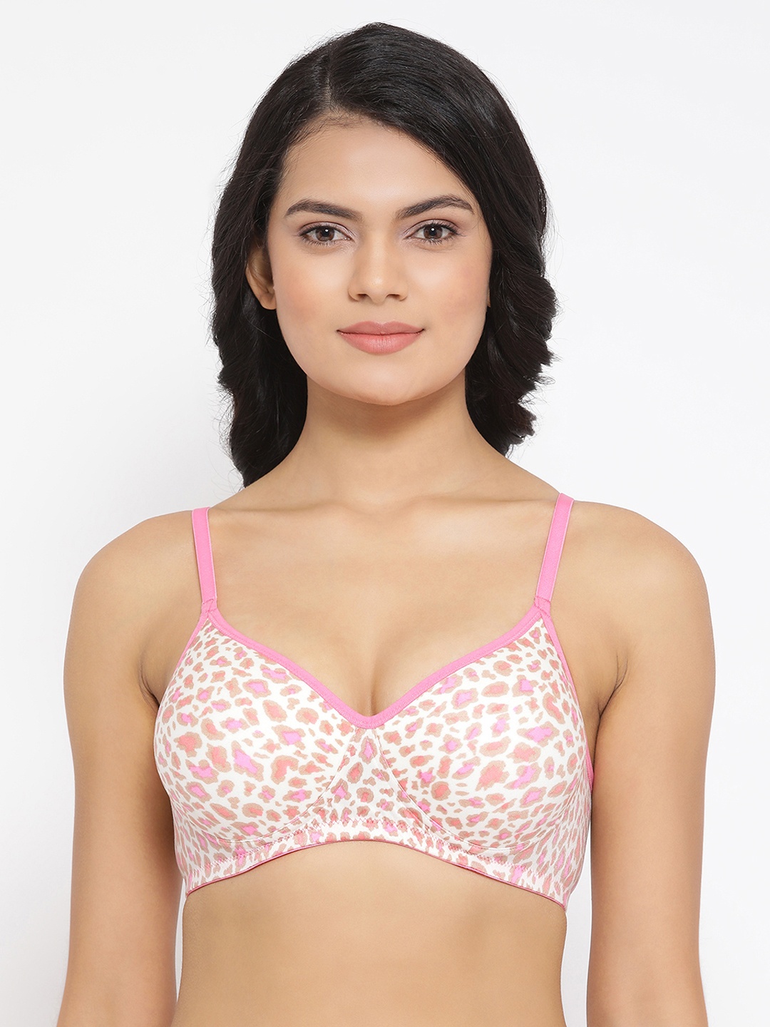 

Clovia Pink & White Printed Non-Wired Lightly Padded T-shirt Bra BR1804T143