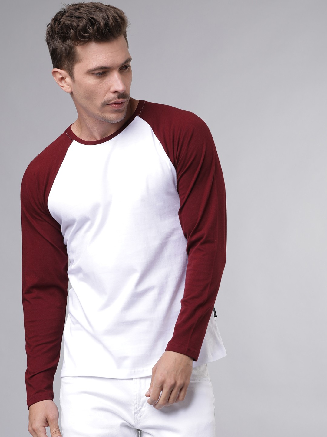 

LOCOMOTIVE Men White & Maroon Colourblocked Round Neck Slim Fit T-shirt