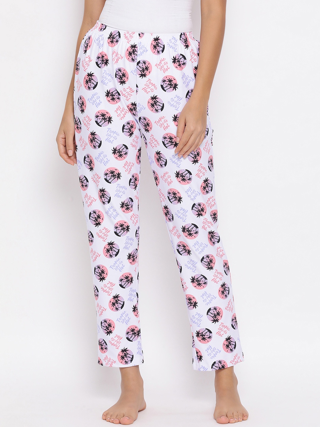 

Clovia Women White & Black Printed Lounge Pants LB0176D183XL