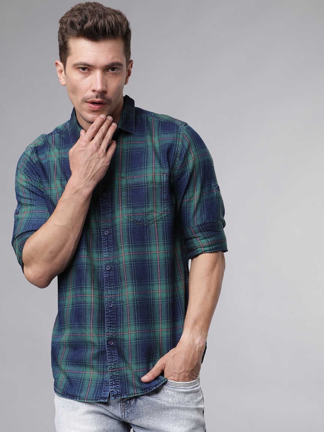 

LOCOMOTIVE Men Navy Blue & Green Slim Fit Checked Casual Shirt