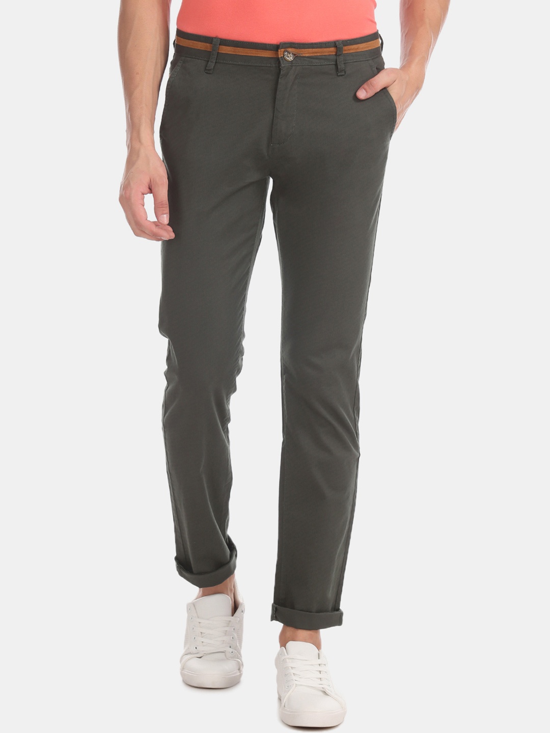 

RUF & TUF Men Green Slim Fit Solid Chinos