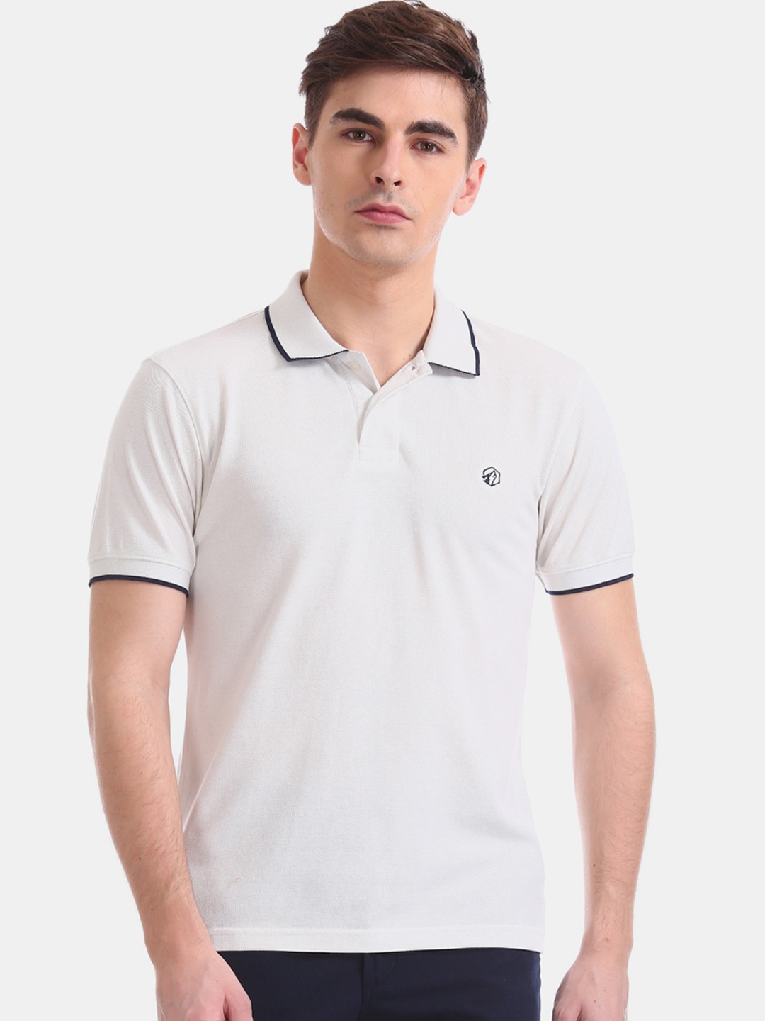 

RUF & TUF Men White Solid Polo Collar T-shirt