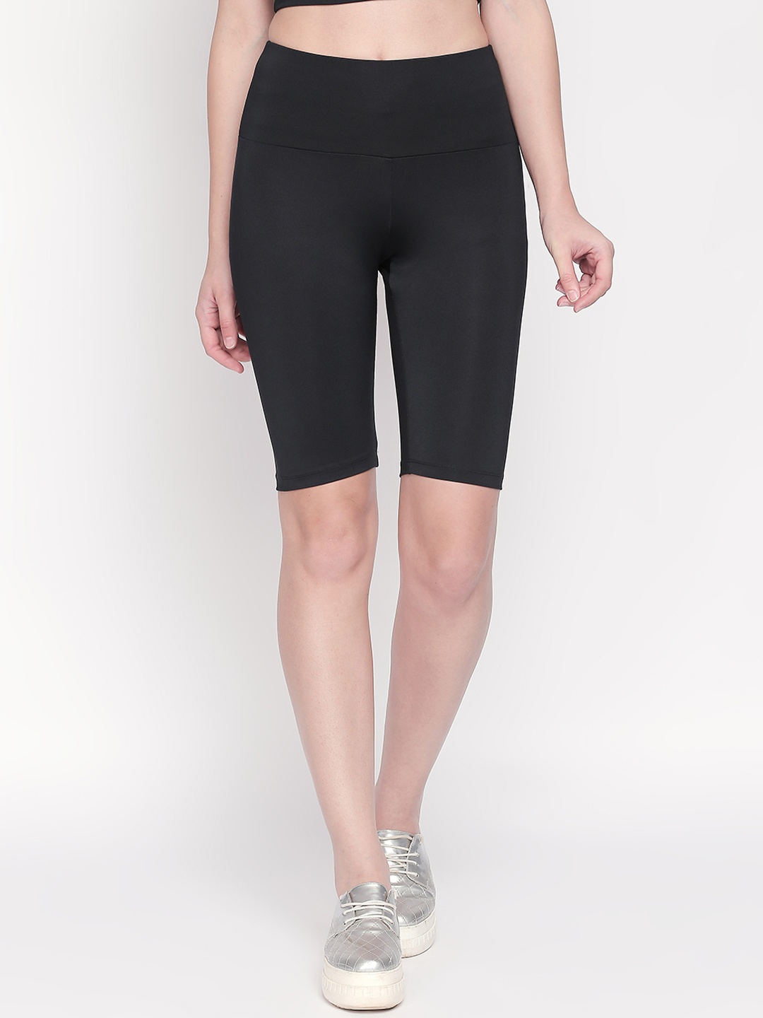 

Tuna London Women Black Solid Tights