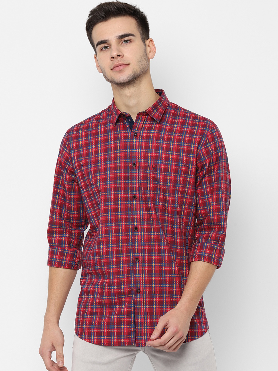 

Allen Solly Men Red & Blue Slim Fit Checked Casual Shirt